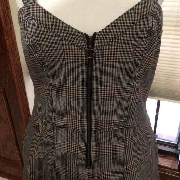 NWT Abercrombie & Fitch Dress Size S - Picture 5 of 6